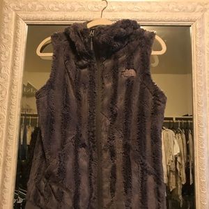 ‼️sold‼️ Size small north face vest
